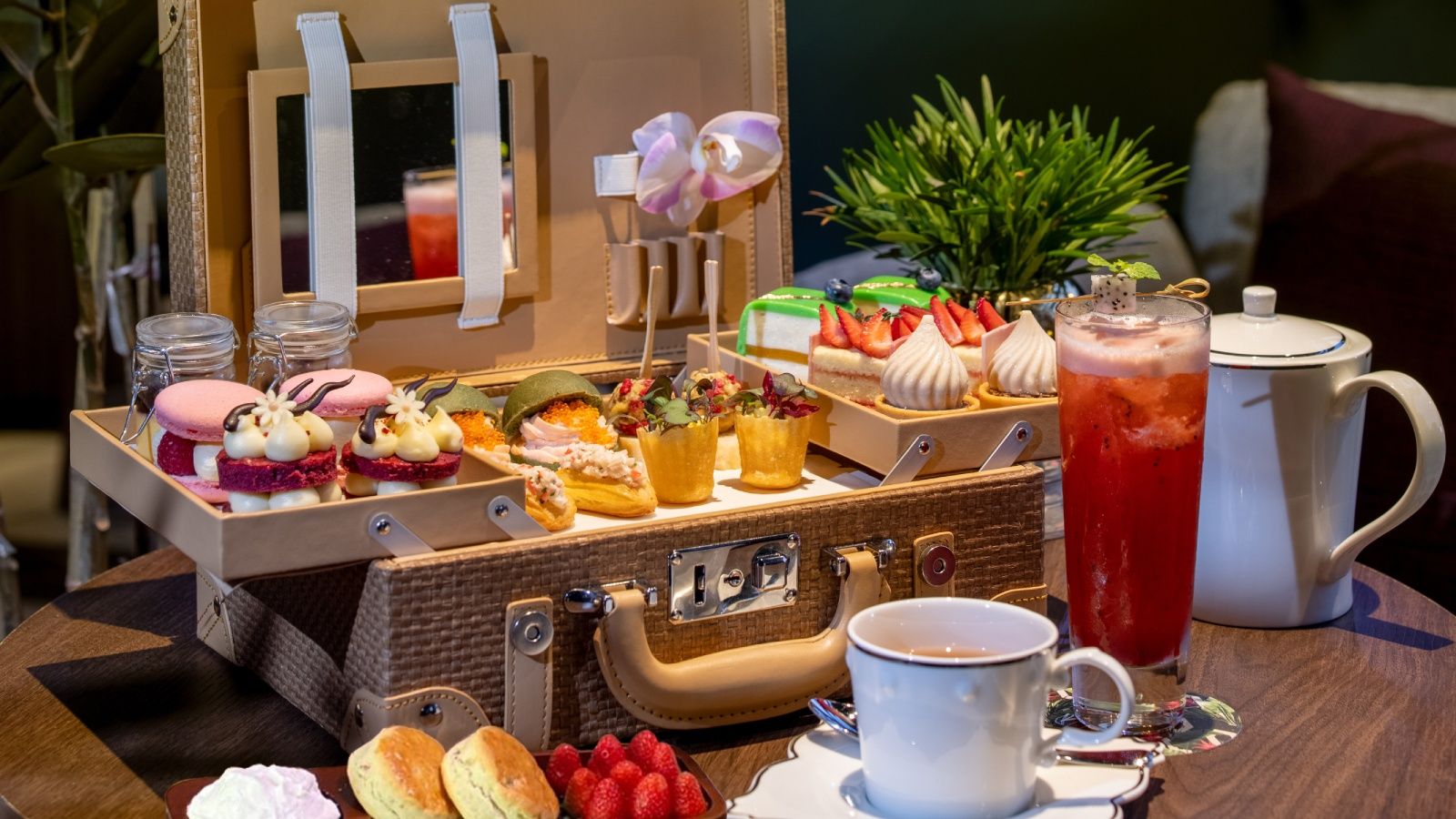 BOTANIST Sundown Interlude Afternoon Tea